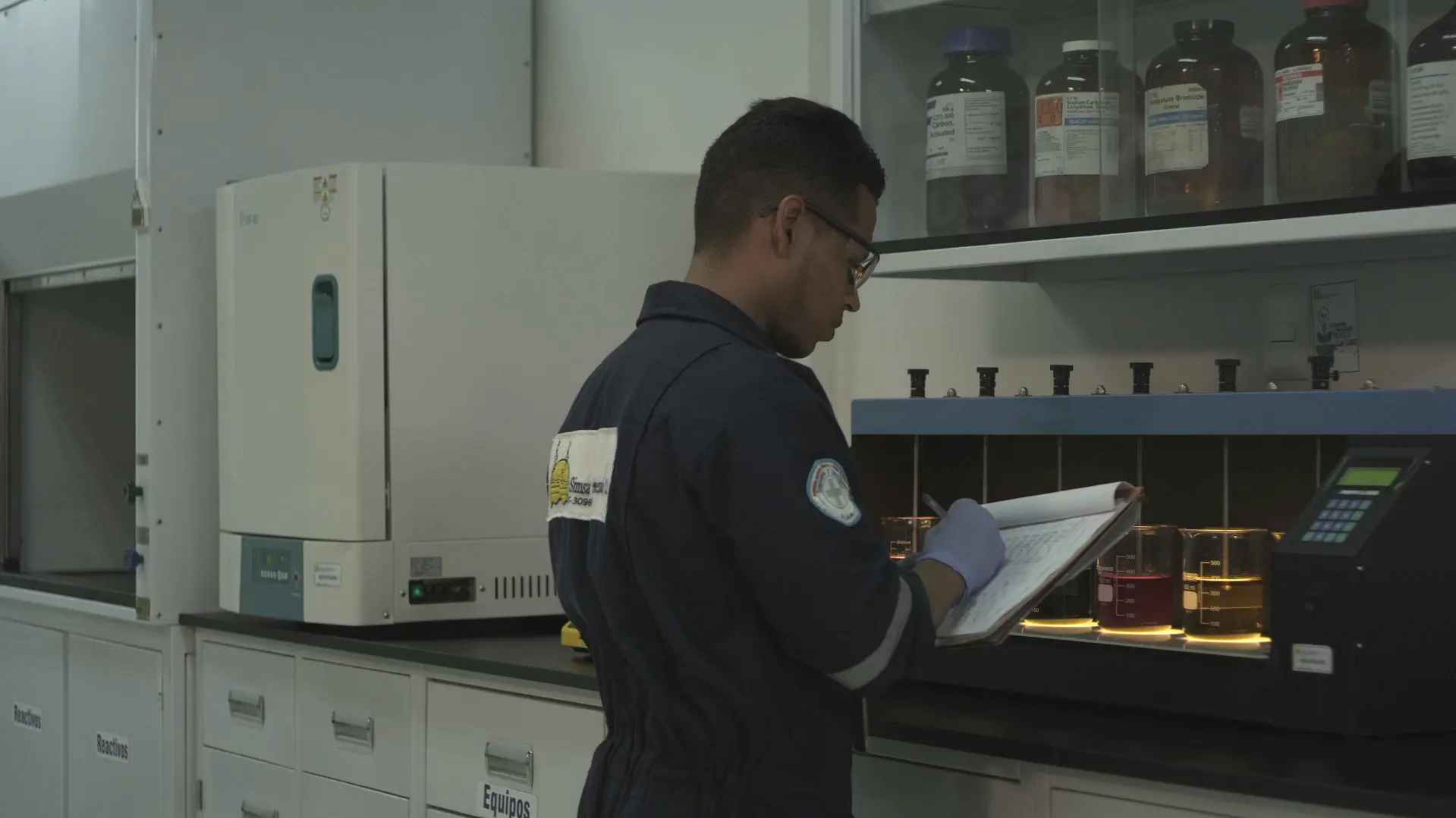 Laboratorio de Ensayos
                                    Fisicoquímicos de Agua y Alimentos
